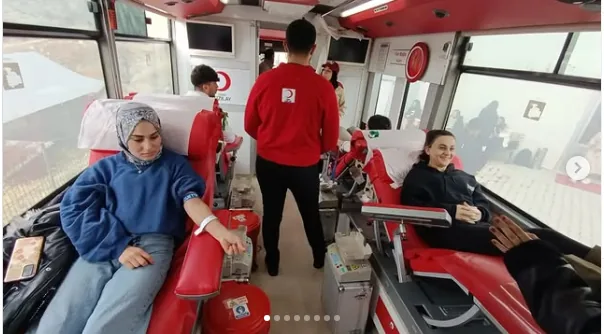 Kızılay Ekibi Çemişgezek MYO'da Kan Bağışı Etkinliği Düzenledi