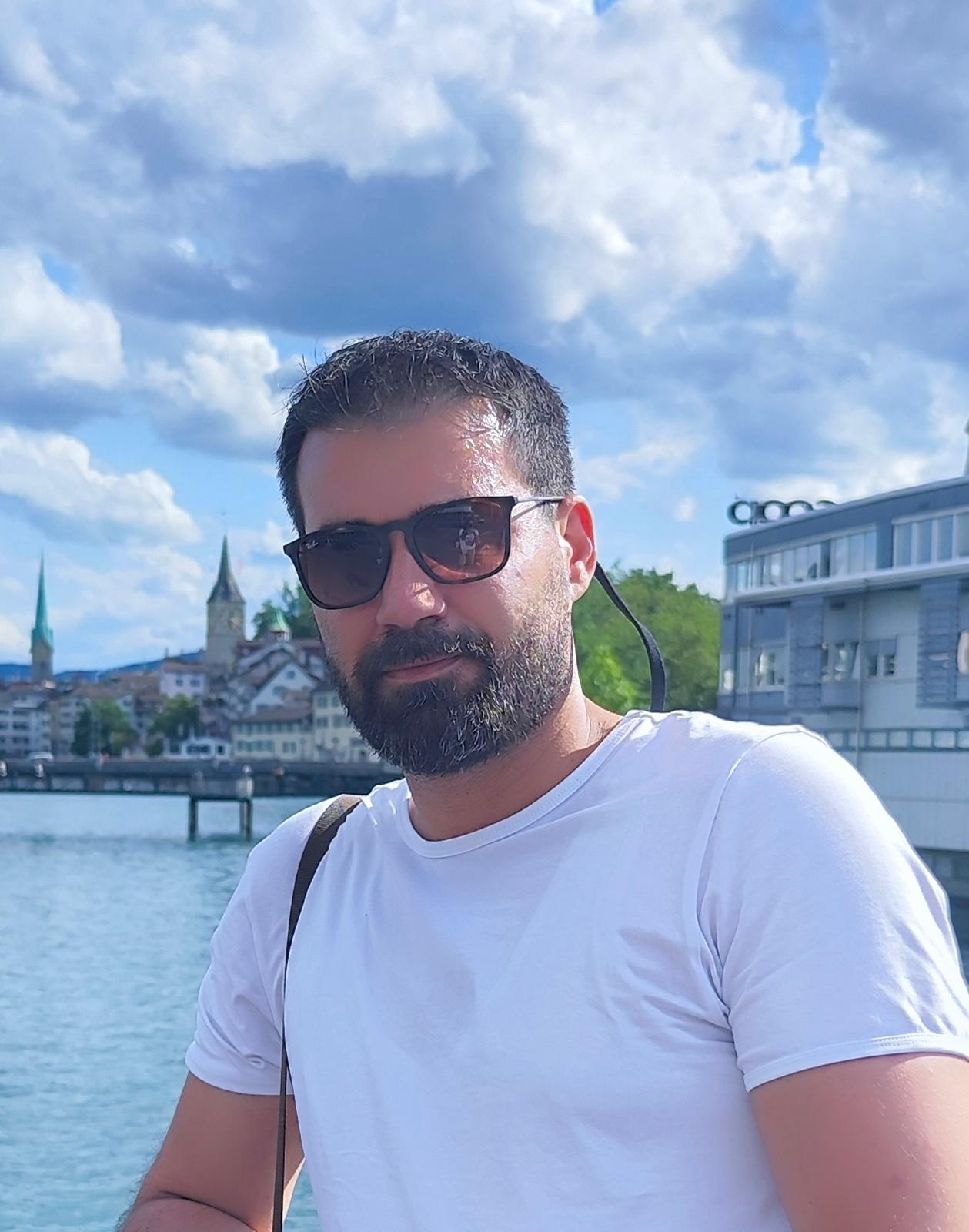 Adem GÜLER