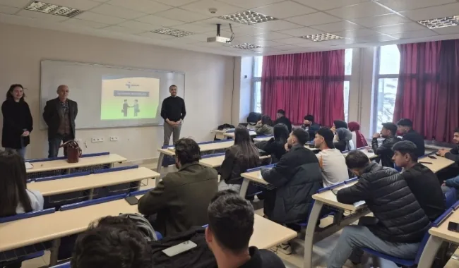 Tunceli İŞKUR tarafından Meslek Yüksekokulumuz Harita ve Kadastro Programı öğrencilerine iş arama becerilerine yönelik sertifikalı eğitim