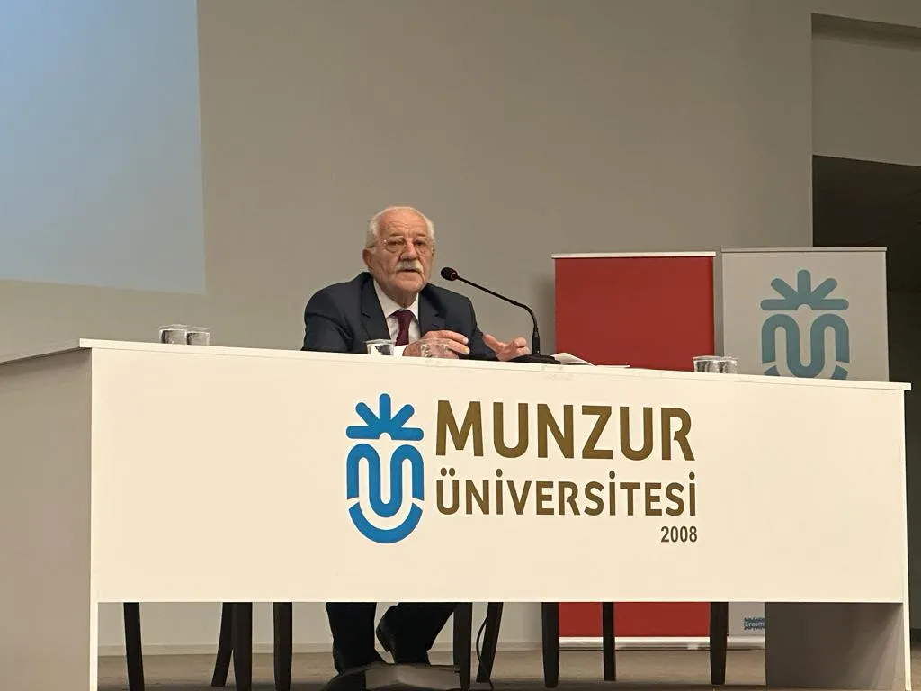 Üniversitemizde, Prof. Dr. Eyüp Günay İSPİR' in Katılımıyla "Hukukun Temel Kavramları" Konulu Söyleşi Programı Düzenlendi