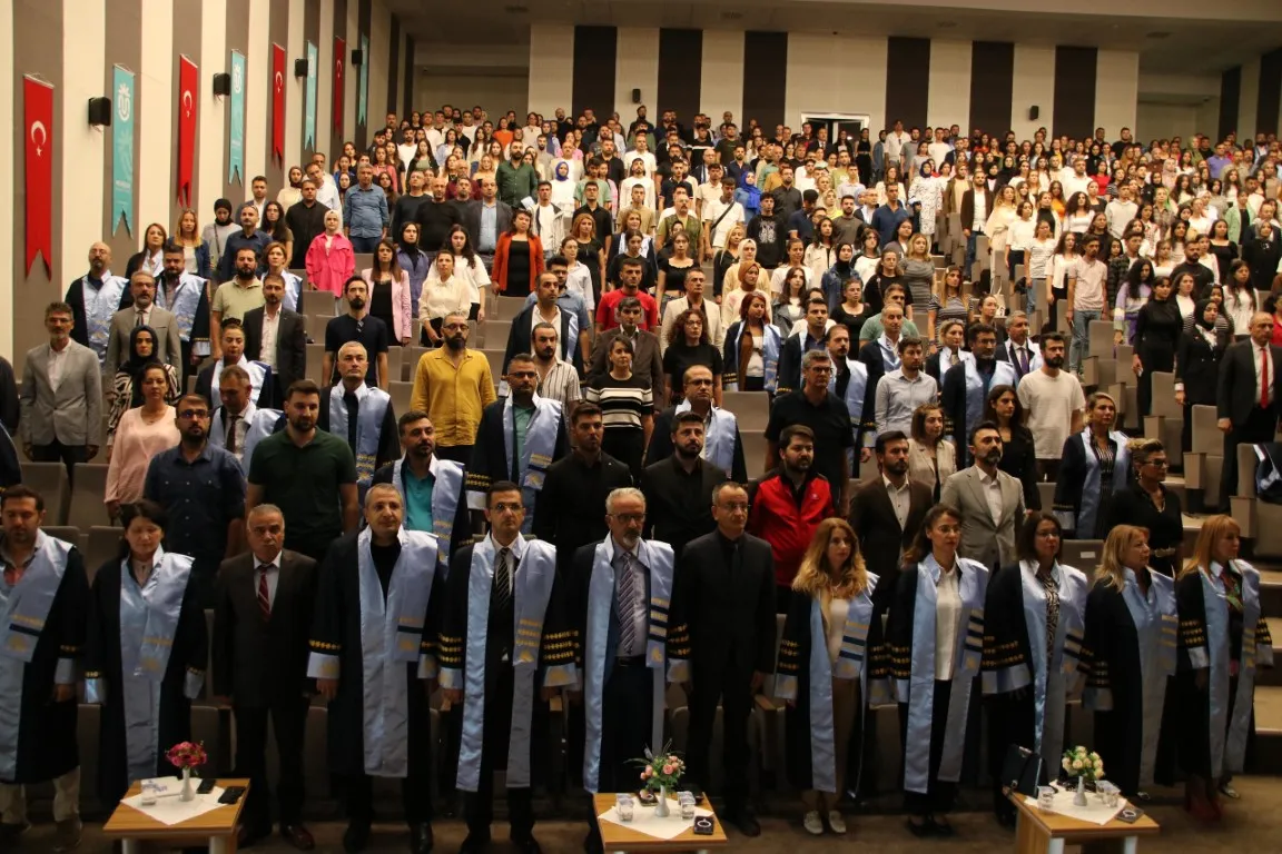 Üniversitemizde "Akademik Yıl" Heyecanı