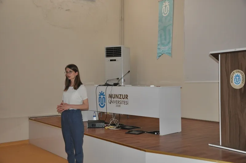 Üniversitemizde Kadın Personele Kanserle İlgili Konferans Verildi
