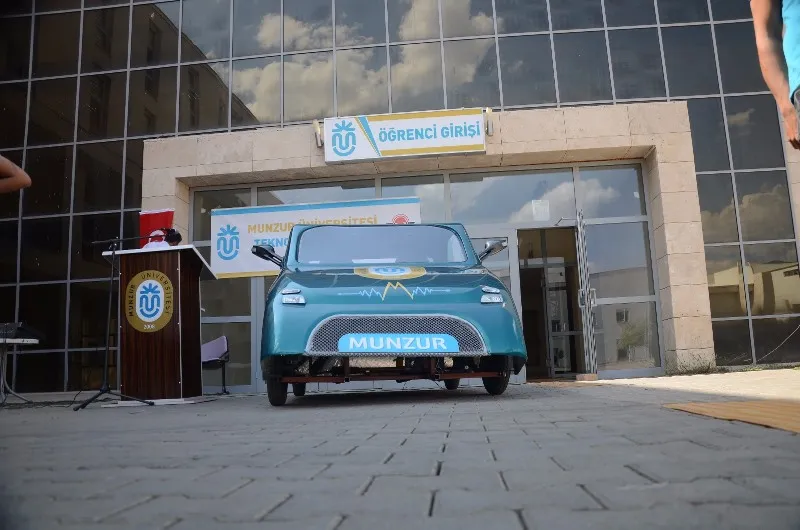 Üniversitemiz Öğrencileri Ürettikleri Elektrikli Aracın Tanıtımını Yaptı