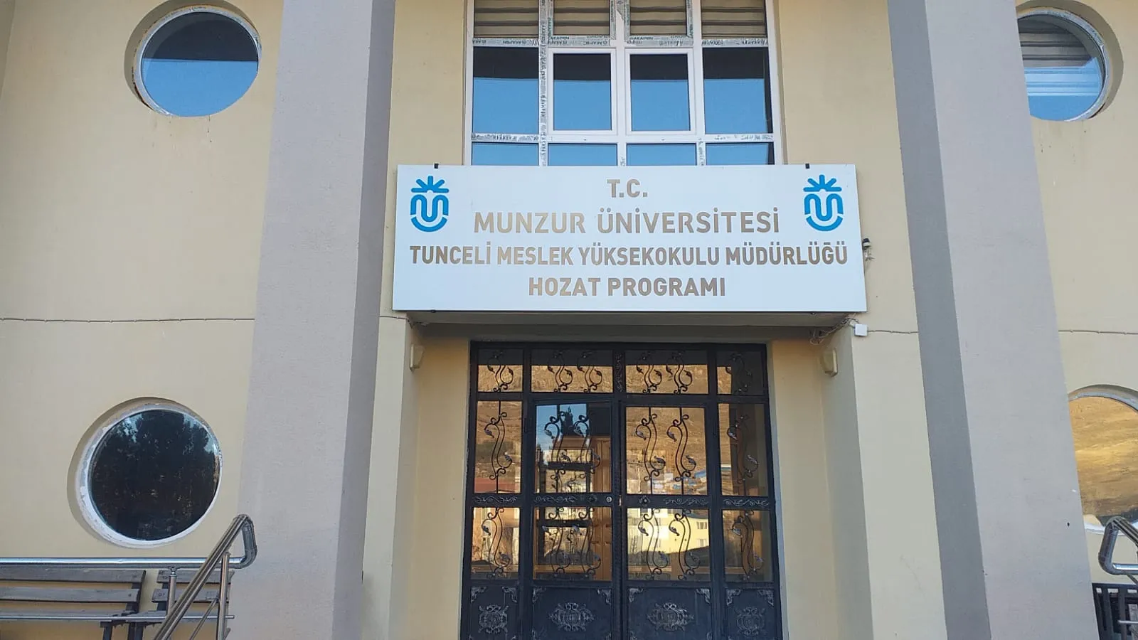 Rektörümüz Prof. Dr. Kenan PEKER'in Tunceli MYO Hozat Programına Ziyareti
