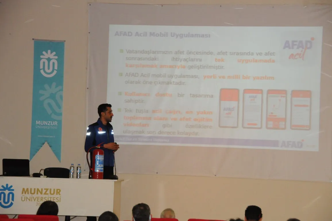 Üniversitemizde "Afet Farkındalık Eğitimi" Verildi