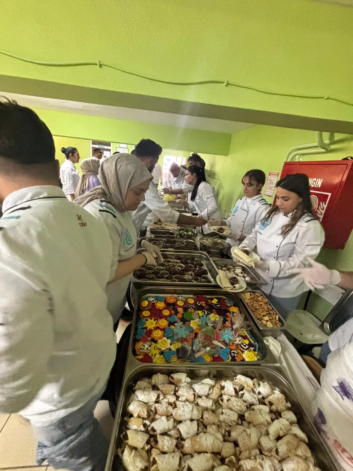 Munzur Üniversitesi MYO Aşçılık Öğrencileri Pertek Pınarlar Gaziosmanpaşa İlkokulu'nu Ziyaret Etti