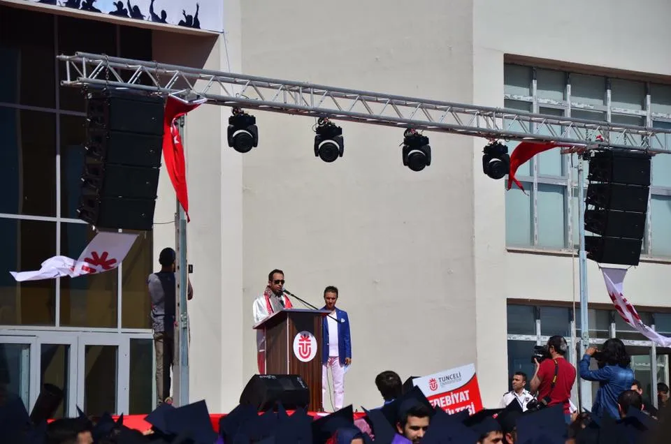 Üniversitemiz 2015-2016 Eğitim-Öğretim Yılı Mezuniyet Töreni Coşkulu Bir Törenle Gerçekleştirildi