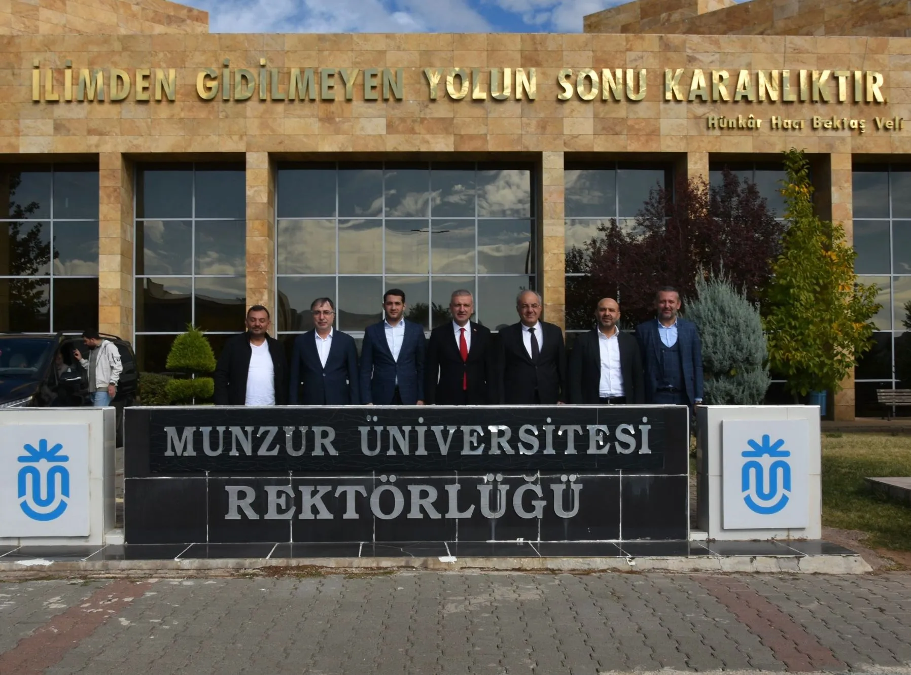 Cumhurbaşkanı Başdanışmanı Sn. Oktay SARAL, Rektörümüz Prof. Dr. Kenan PEKER’i Ziyaret Etti