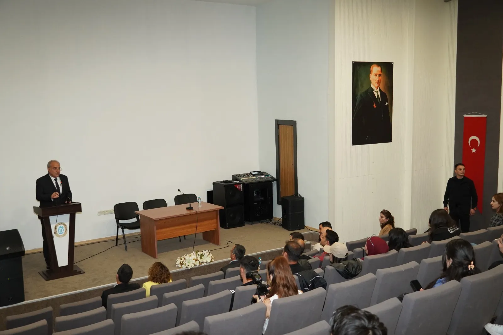Munzur Üniversitesi’nde Genç İletişimciler Medya Profesyonelleriyle Buluştu