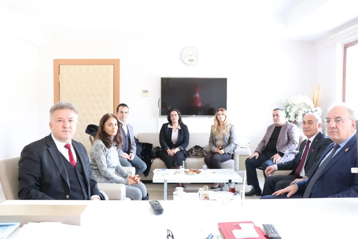 Munzur Üniversitesi “Bölgesel Kalkınma Odaklı Misyon Farklılaşması ve İhtisas Programı” Kapsamında Elazığ Su Ürünleri Araştırma Enstitüsü Ziyaret Edildi
