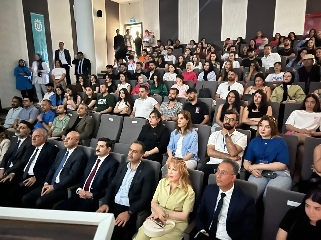 “Gençlerin Gözüyle Kent Diplomasisi” Erasmus+ Projemizin Tunceli Çalıştayı Üniversitemiz Ev Sahipliğinde Yapıldı