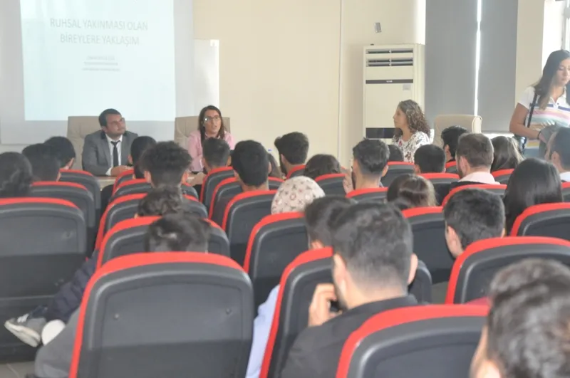 Öğrencilerimize “Ruhsal Sorunu Olan Bireyin Değerlendirilmesi ve İntihar” Konulu Eğitim Verildi