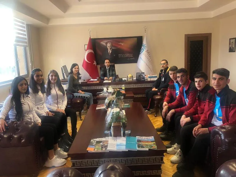 Kadın ve Erkek Voleybol Takımımıza “Kar Voleybolu Dünya Kupası’nda” Başarılar Dileriz