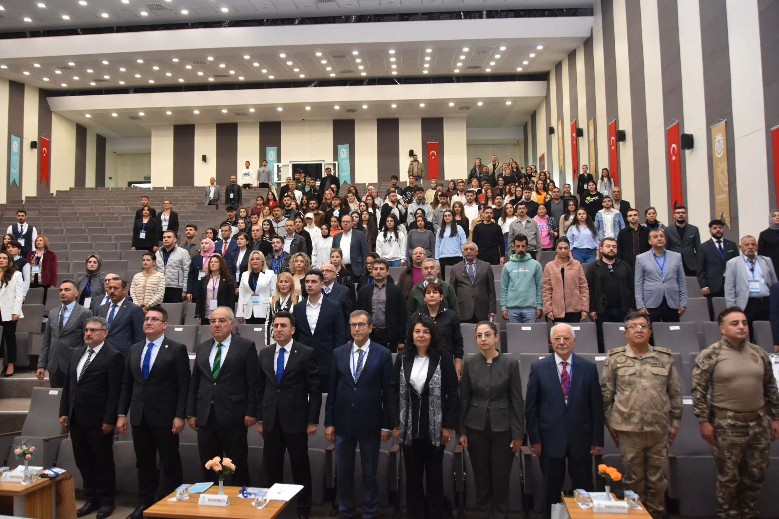 Munzur Üniversitesi'nde, 14. Uluslararası Kamu Yönetimi Sempozyumu (KAYSEM) Gerçekleştirildi
