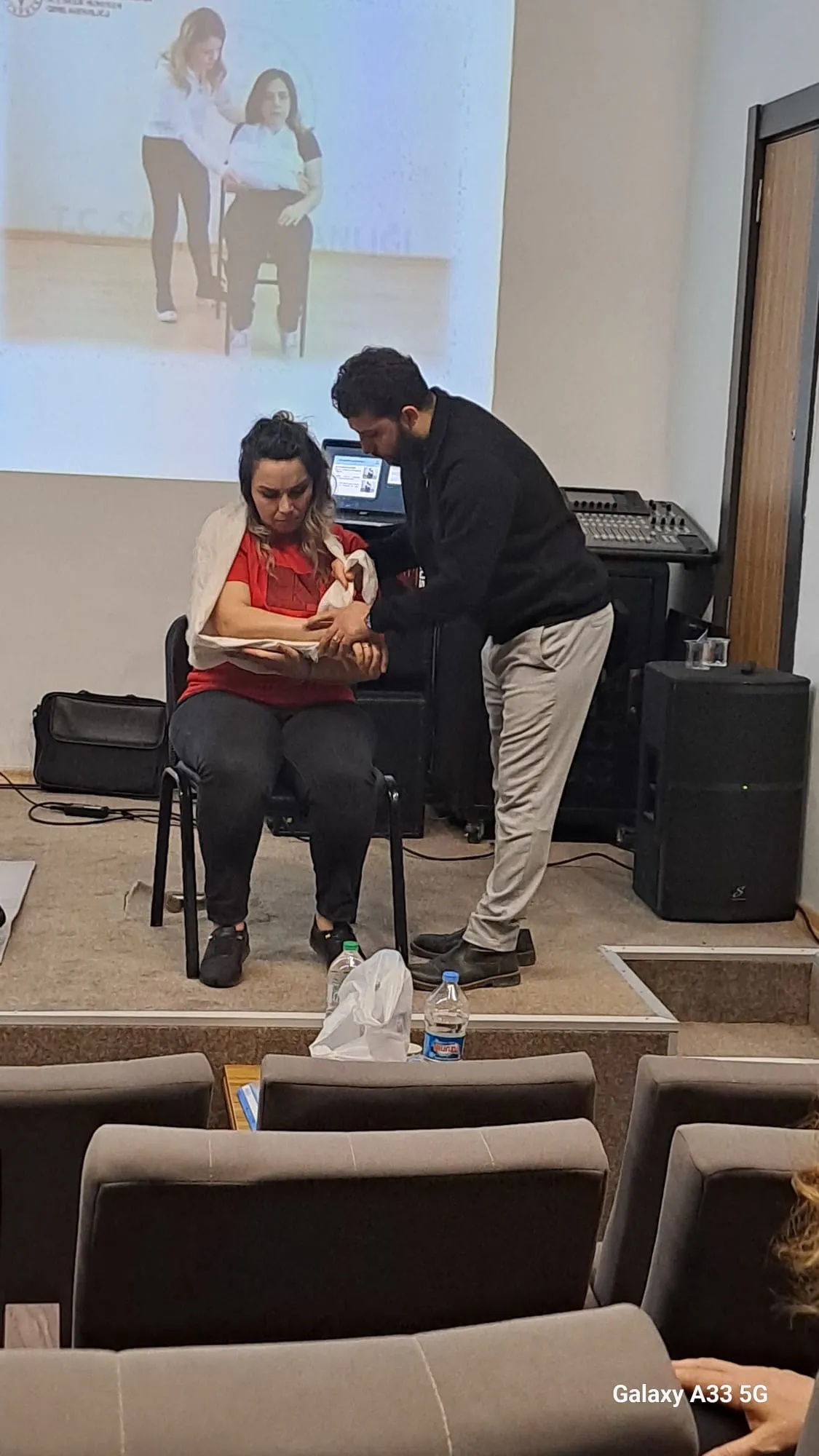 Munzur Üniversitesi İş Sağlığı ve Güvenliği Koordinatörlüğü ile Tunceli İl Sağlık Müdürlüğü İş Birliğiyle “Temel İlk Yardım Eğitimi” Yapıldı