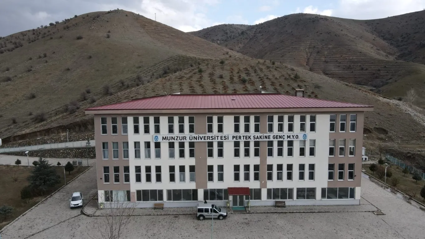 Munzur Üniversite’sinde Optisyenlik Tasarım ve Donanım Laboratuvarı Kuruldu