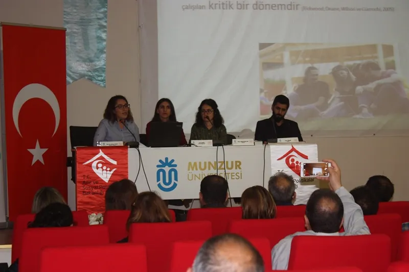 Üniversitemizde "Psikolojik Desteğe İhtiyacı Olan Bireylere Yaklaşım" Konferansı Yapıldı