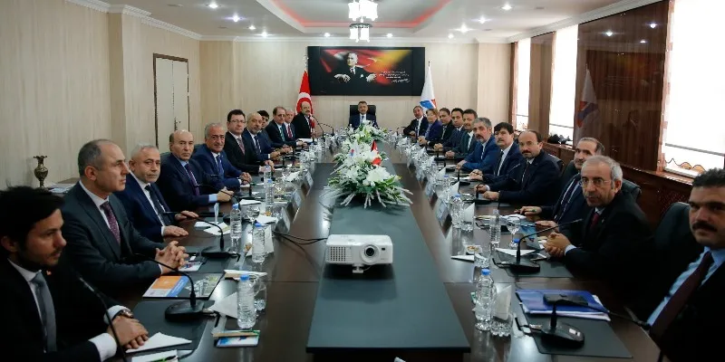 Rektörümüz Prof.Dr. Ubeyde İPEK, Cumhurbaşkanı Yardımcısı Fuat OKTAY’ın Bölge Rektörleriyle Yaptığı Toplantıya Katıldı
