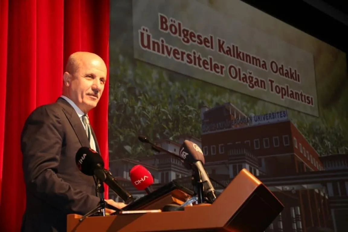 Üniversitemiz Rektörü Prof. Dr. Kenan PEKER “Bölgesel Kalkınma Odaklı Misyon Farklılaşması ve İhtisaslaşma Programı” Toplantısına Katıldı