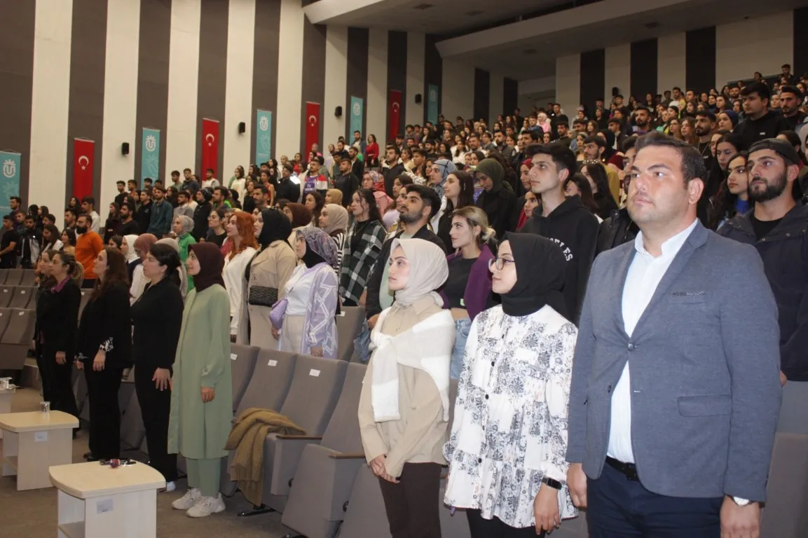 Öğrencilerimize TÜBİTAK 2209-A Proje Yazma ve Başvuru Süreçleri ile İlgili Bilgilendirme Eğitimi Verildi