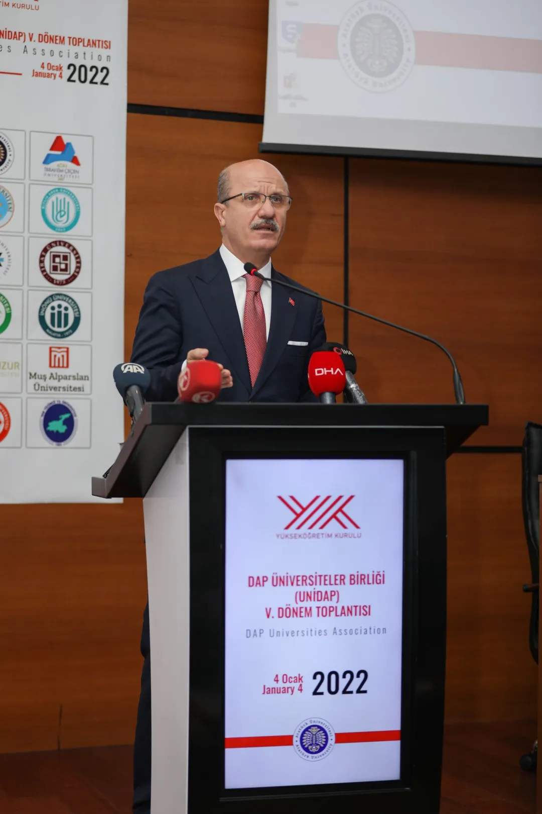 Rektör İpek, ÜNİDAP 5. Dönem Toplantısı'na Katıldı