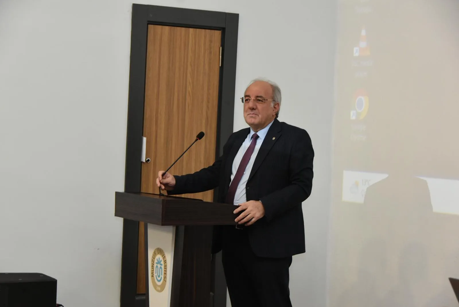 Rektörümüz Prof. Dr. Kenan PEKER’den Stratejik Liderlik Vizyonu: "Yönetim Becerileri ve Üniversitelerin Gelişimi" Sunumu Gerçekleştirildi