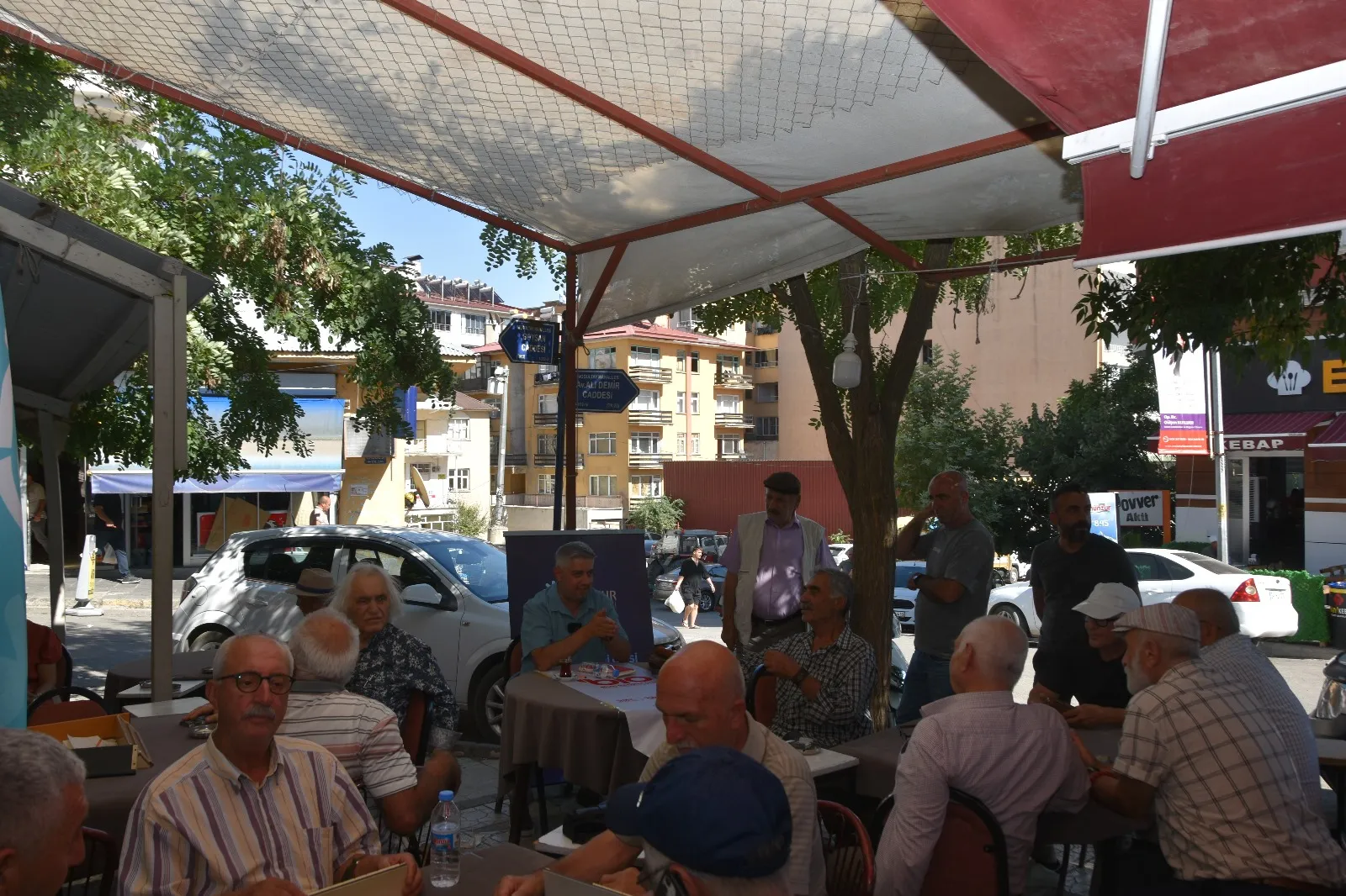 "Ziraatte Bilinç, Toprağa Bereket" : Bilim Kafe Etkinlikleri Kapsamında Zirai İlaç Kullanımı Konulu Bilim Söyleşisi Gerçekleştirildi