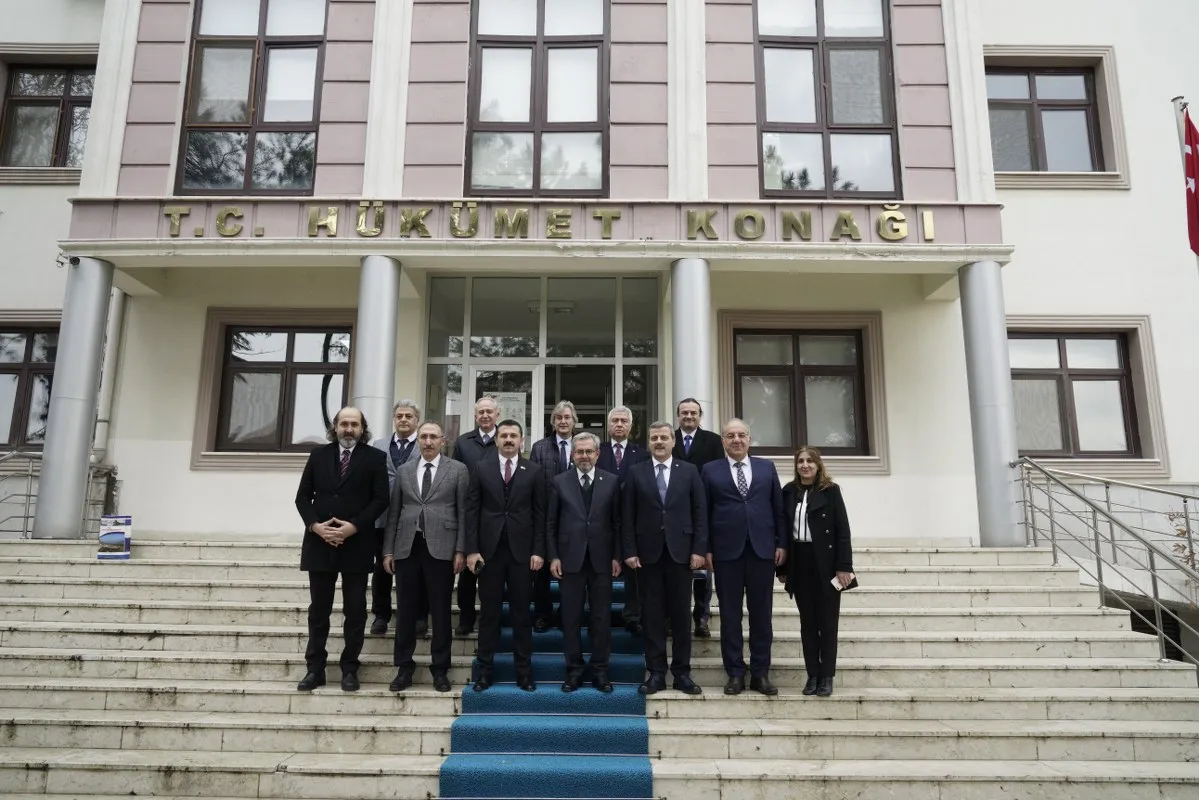 Üniversitemiz Rektörü Prof. Dr. Kenan Peker ve Ankara, Bingöl, Fırat ve Gazi Üniversitelerinin Rektörleri Bir Dizi Ziyarette Bulundular