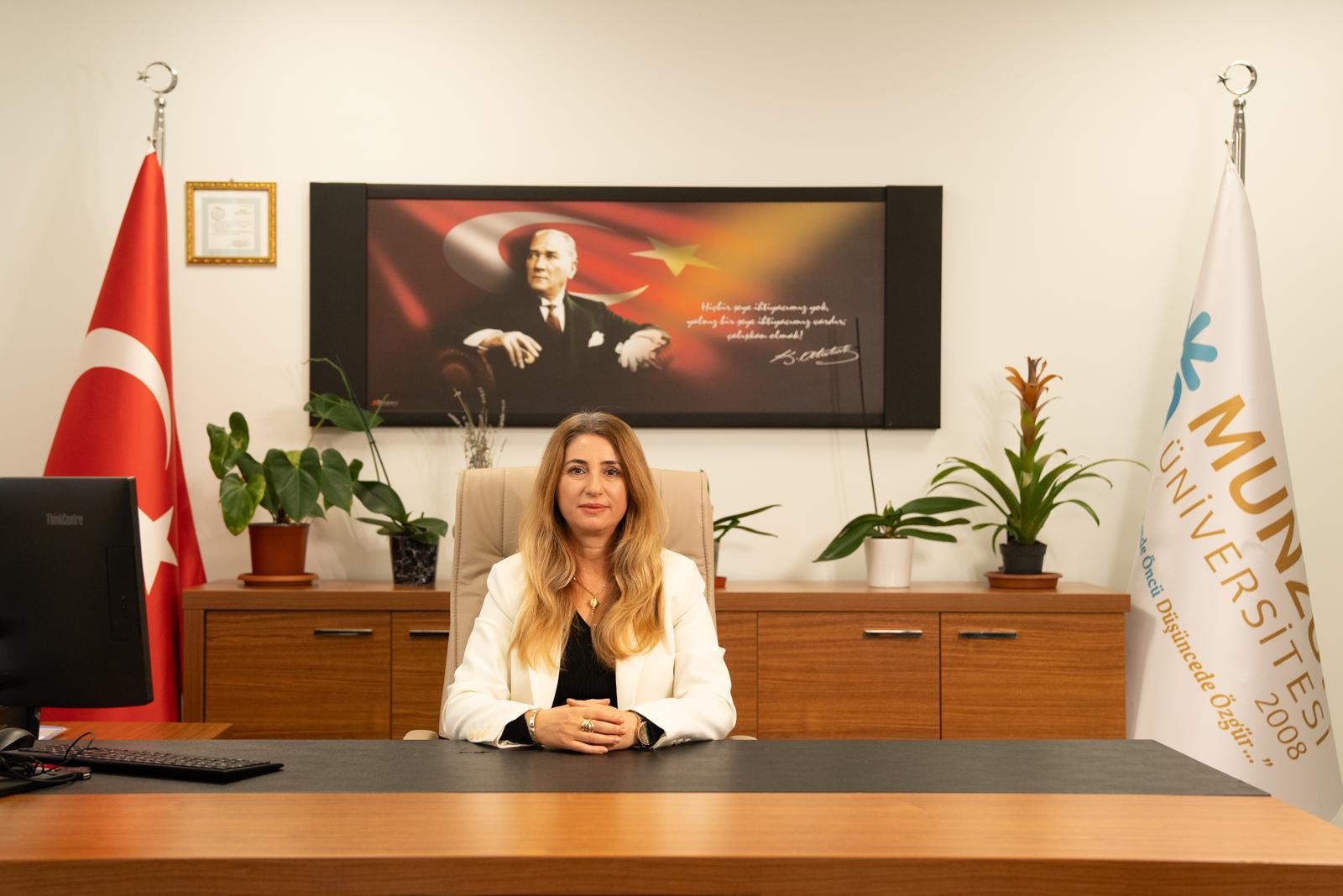 Prof. Dr. Gülderen KURT KAYA