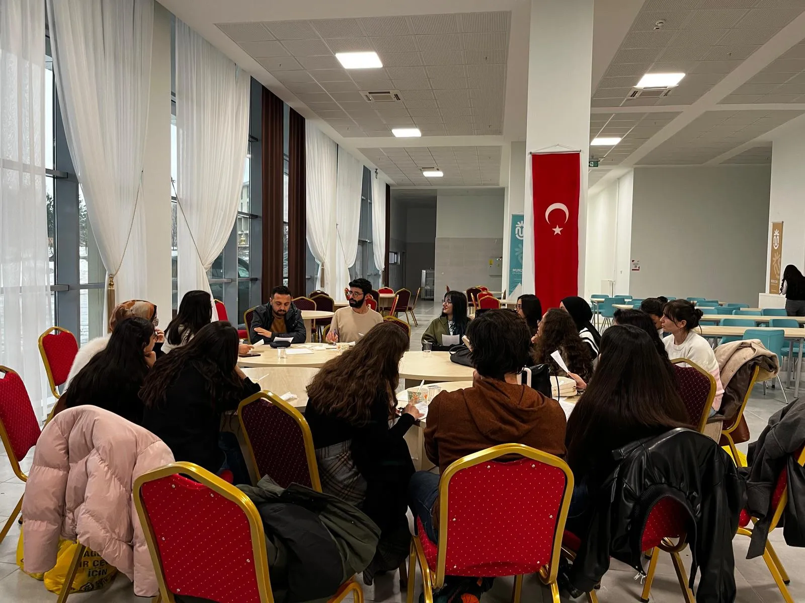 Munzur Üniversitesi'nde Speaking Club'un İngilizce Konuşma Pratiği